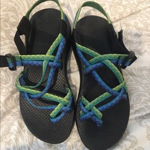 Chacos size 8 blue green worn < 5 times